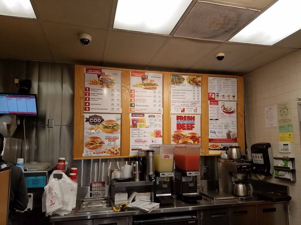Wendys | restaurant | 7143 Dublin Blvd, Dublin, CA 94568, USA | 9258282325 OR +1 925-828-2325