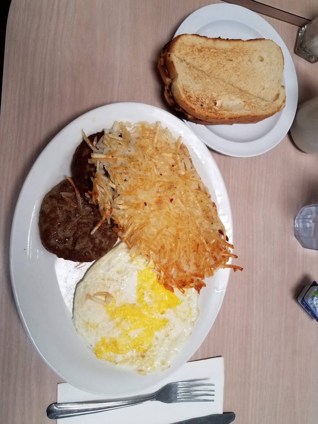 Pennys Diner | restaurant | 2072 Nevada City Hwy, Grass Valley, CA 95945, USA | 5304775673 OR +1 530-477-5673