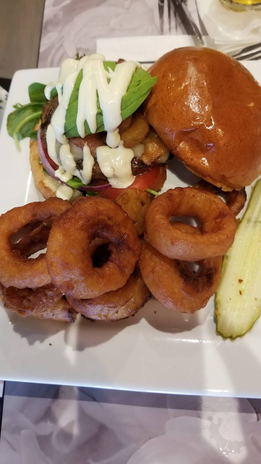 Carmen’s Bistro & Bar | restaurant | 619 4th St, Santa Rosa, CA 95404, USA | 7078435186 OR +1 707-843-5186