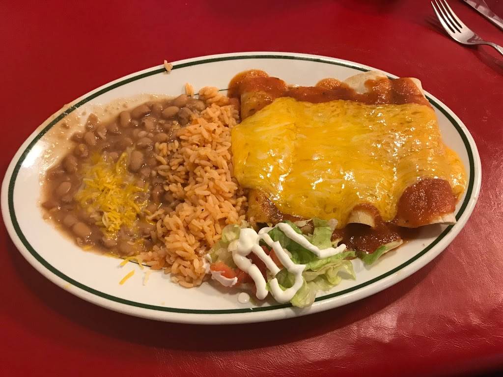 Rio Vista Grill | restaurant | 501 Front St, Henry, IL 61537, USA | 3093565252 OR +1 309-356-5252