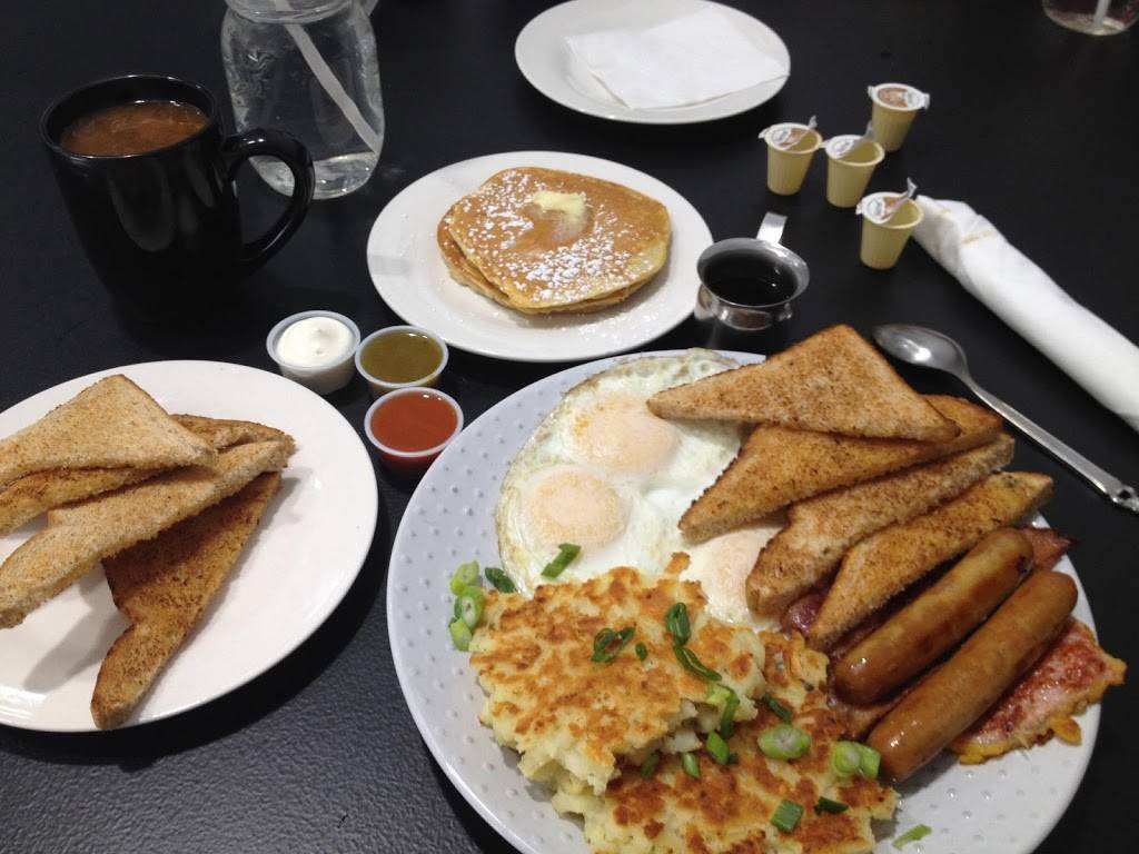 Stacks | restaurant | 1950 Lauzon Rd, Windsor, ON N8R 1A2, Canada | 5199881950 OR +1 519-988-1950