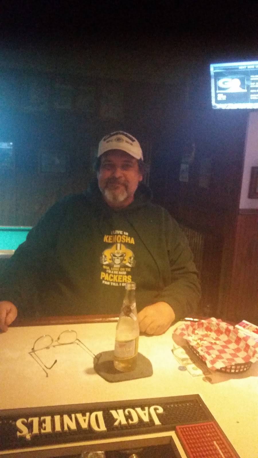 Freddies Bar & Grill | restaurant | 2712 52nd St, Kenosha, WI 53140, USA | 2626544030 OR +1 262-654-4030