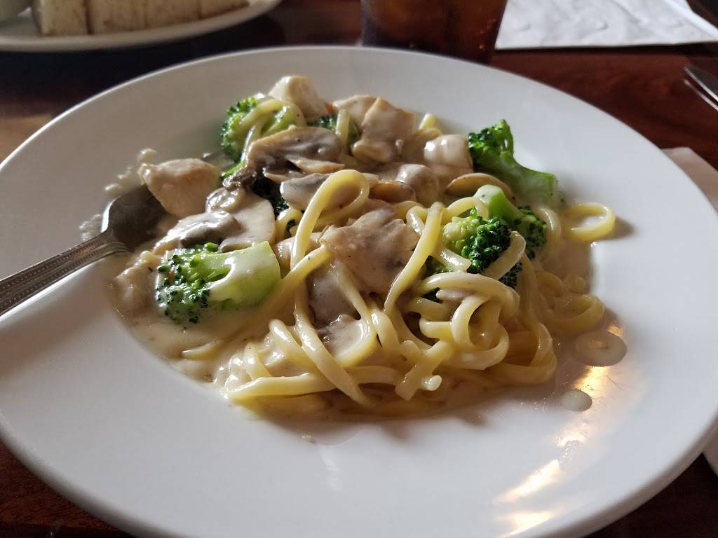 Farfallas Cucina Italiana | restaurant | 5250 Arlington Ave, Riverside, CA 92504, USA | 9513545100 OR +1 951-354-5100