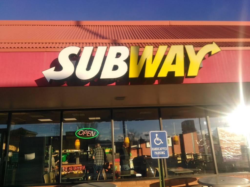 Subway | meal takeaway | 4990 Kipling St Suite 10, Wheat Ridge, CO 80033, USA | 3034256325 OR +1 303-425-6325