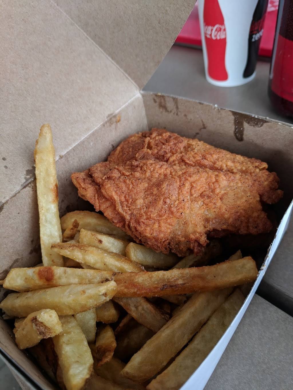 Yorkies B-B-Q | restaurant | 20 Carleton Blvd, Cobourg, ON K9A 4J9, Canada | 9053726060 OR +1 905-372-6060