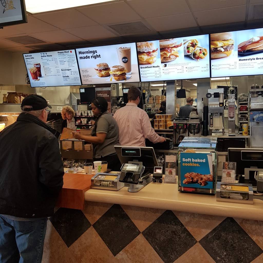 McDonalds | cafe | 6409 W Bluemound Rd, Milwaukee, WI 53213, USA | 4142584906 OR +1 414-258-4906