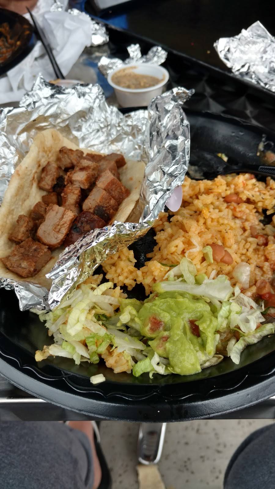 Taco Cabana | restaurant | 310 This Way, Lake Jackson, TX 77566, USA | 9792586359 OR +1 979-258-6359