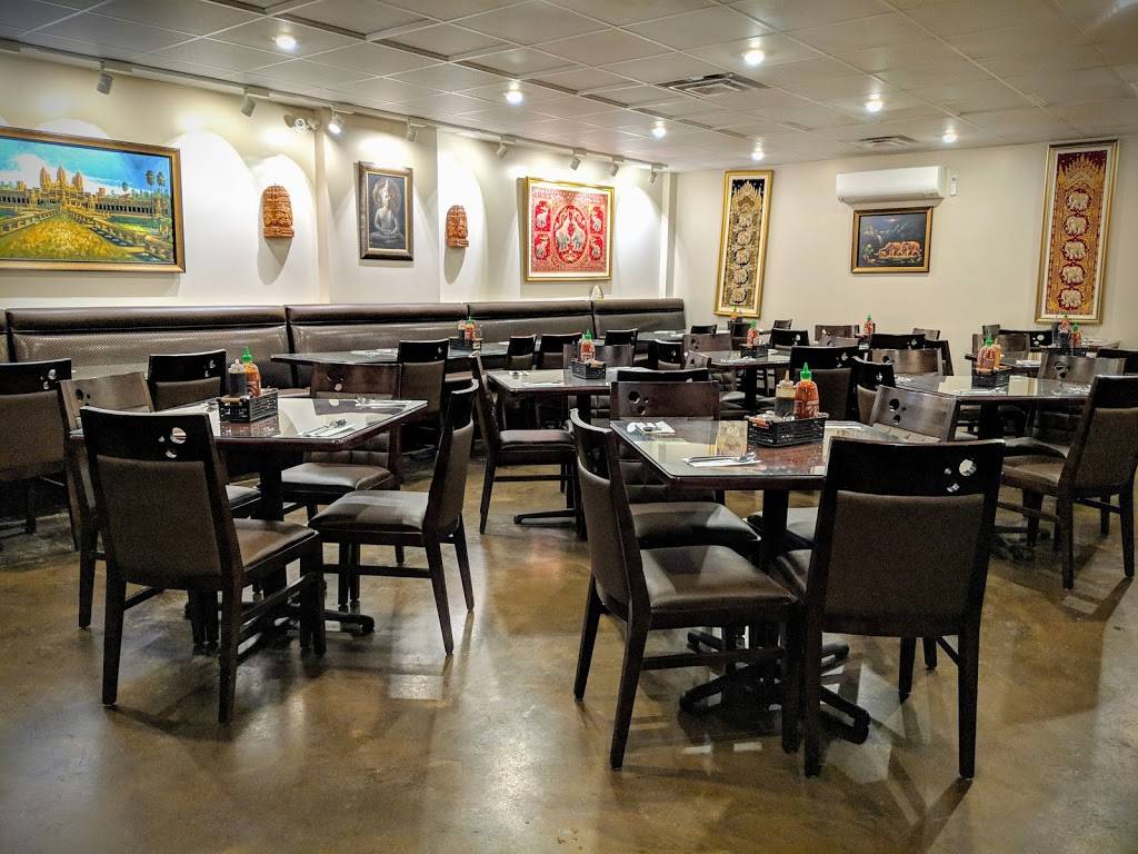 Phuket Royal | restaurant | 713 Somerset St W, Ottawa, ON K1R 6P7, Canada | 6132353134 OR +1 613-235-3134