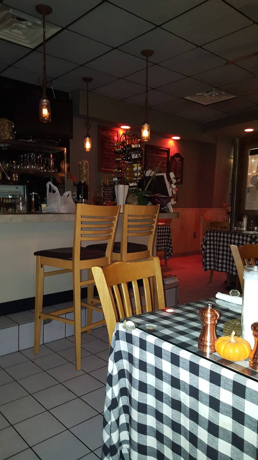 Grecian Corner Cafe | restaurant | 88 Broadway, Greenlawn, NY 11740, USA | 6317577202 OR +1 631-757-7202