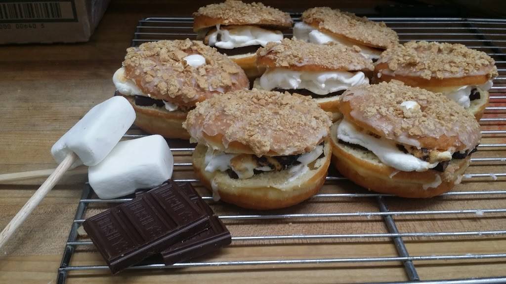 Tonys Donut House | bakery | 14226 Ramona Blvd, Baldwin Park, CA 91706, USA | 6263439010 OR +1 626-343-9010