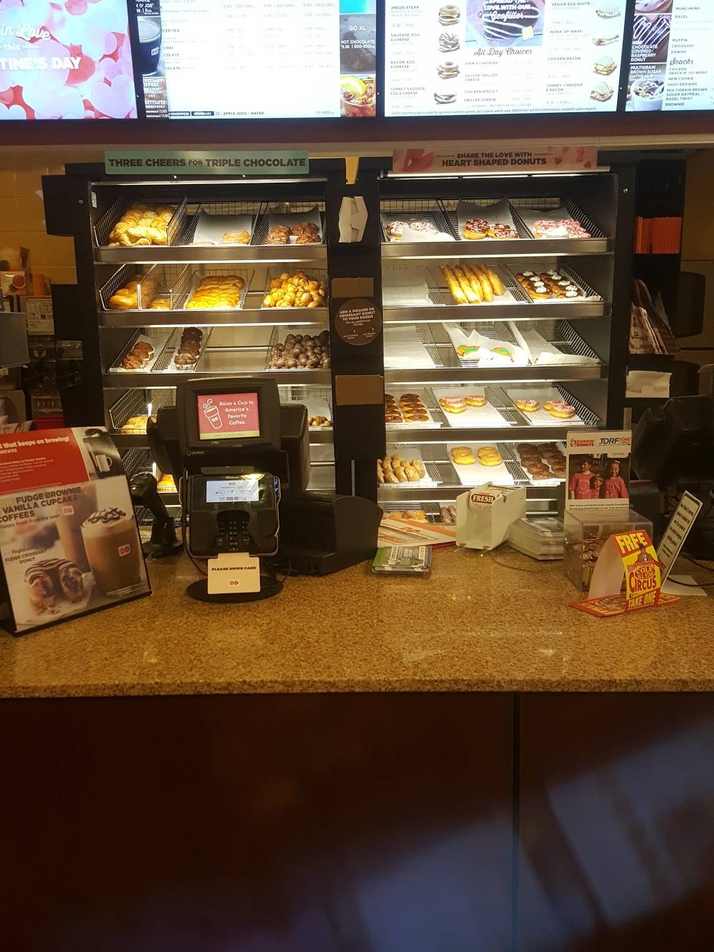 Dunkin | bakery | 4 S Broad St, Carthage, NY 13619, USA | 3155193020 OR +1 315-519-3020