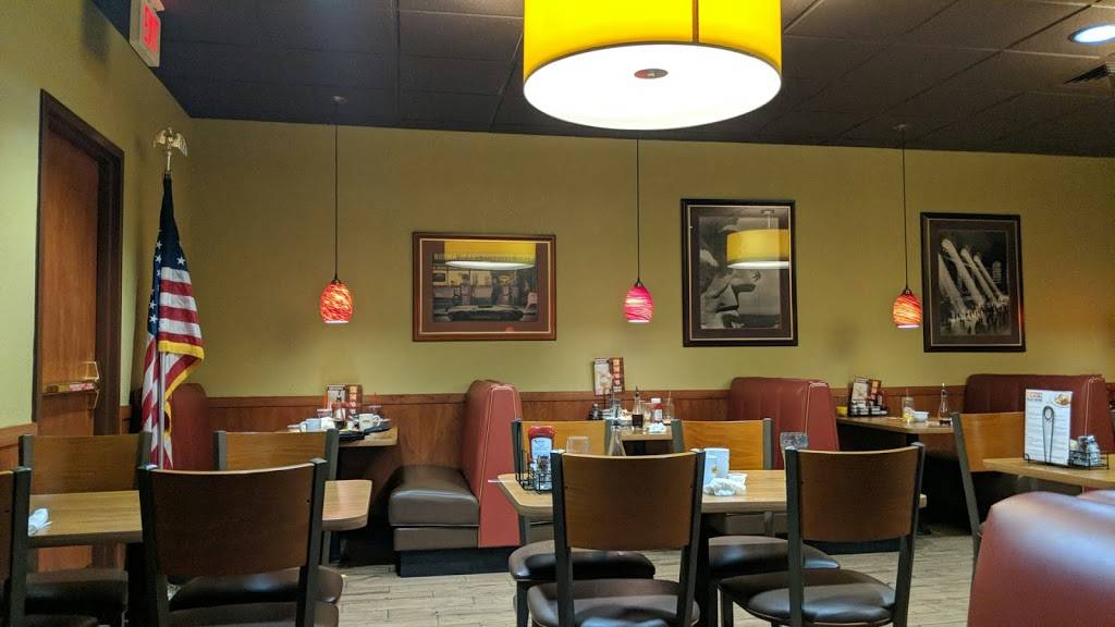 Dennys | restaurant | 7323 Comfort Inn Dr, Warrenton, VA 20187, USA | 5403470401 OR +1 540-347-0401