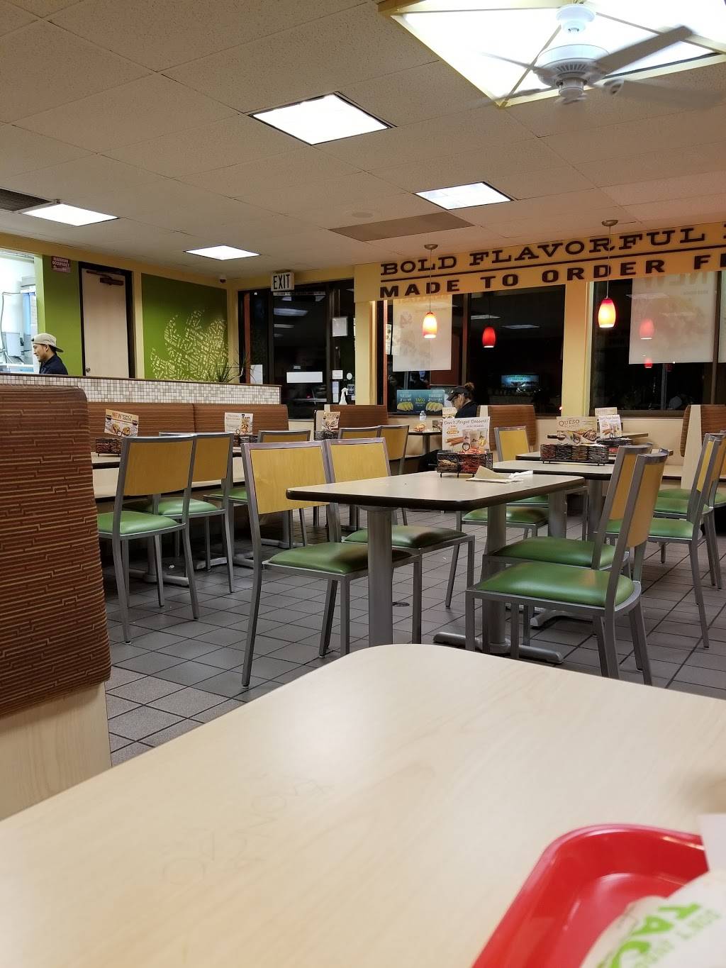 Del Taco | meal takeaway | 1941 N Placentia Ave, Fullerton, CA 92831, USA | 7149933780 OR +1 714-993-3780