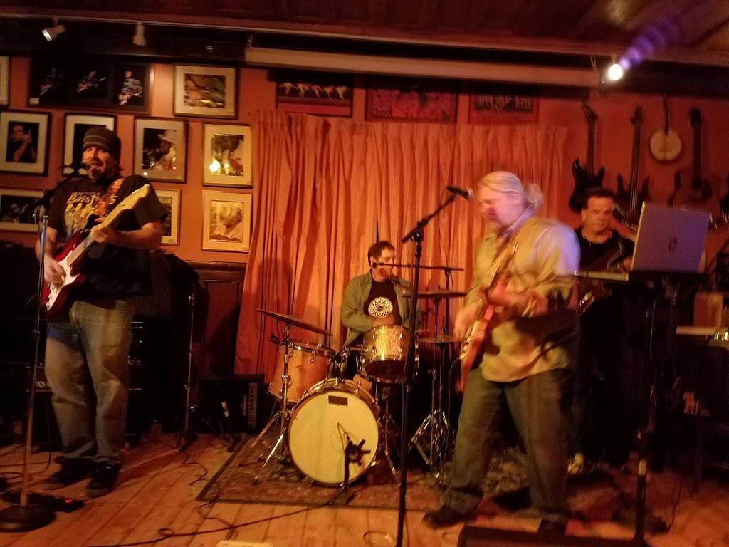 THE FALCON & THE FALCON UNDERGROUND | restaurant | 1348 Rte 9W, Marlboro, NY 12542, USA | 8452367970 OR +1 845-236-7970