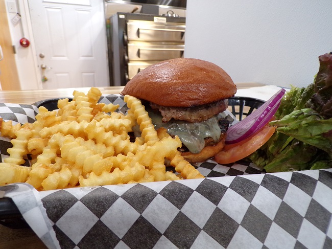 Norma Jeans Family Restaurant | restaurant | 18367 Bowman Rd, Cottonwood, CA 96022, USA | 5303476309 OR +1 530-347-6309