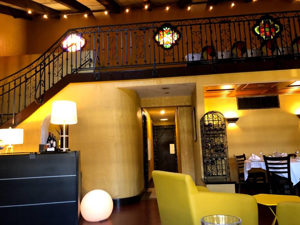 Enzos Italian restaurant | restaurant | 21275 Stevens Creek Blvd #510, Cupertino, CA 95014, USA | 4082552686 OR +1 408-255-2686