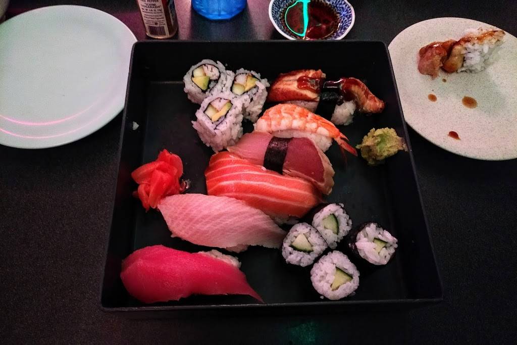 Sushi Mania | restaurant | 1711 Branham Ln, San Jose, CA 95118, USA | 4082653929 OR +1 408-265-3929