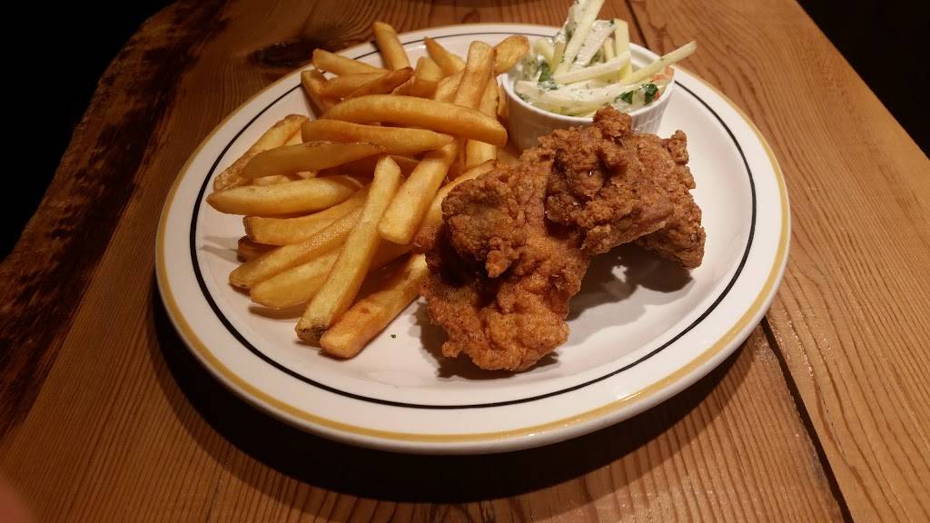 The Red Door Restaurant | restaurant | 126 N Sykes St, Meaford, ON N4L 1P3, Canada | 5195385899 OR +1 519-538-5899