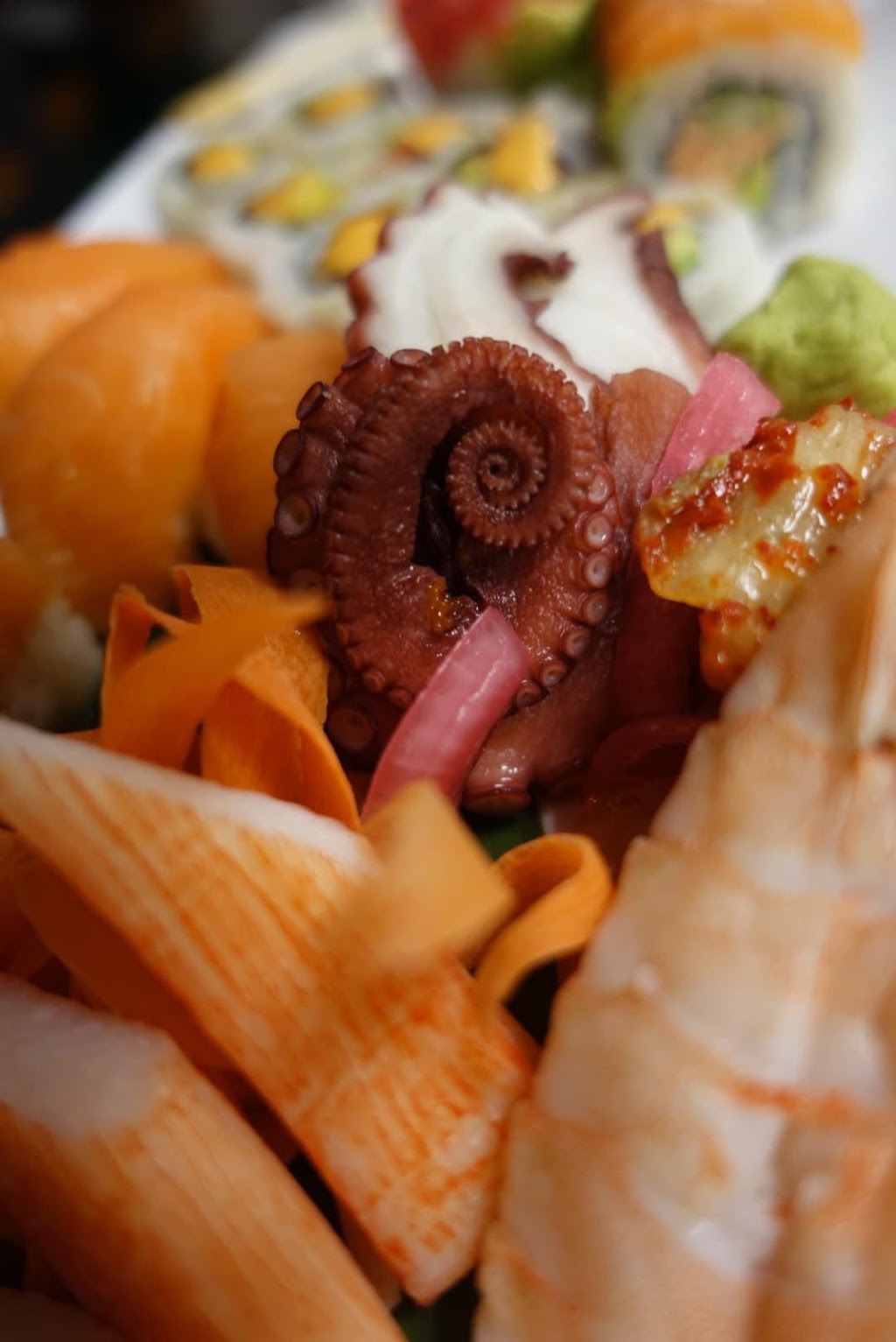 Poké Sushi | restaurant | 682 South Ave, Rochester, NY 14620, USA | 5852708890 OR +1 585-270-8890