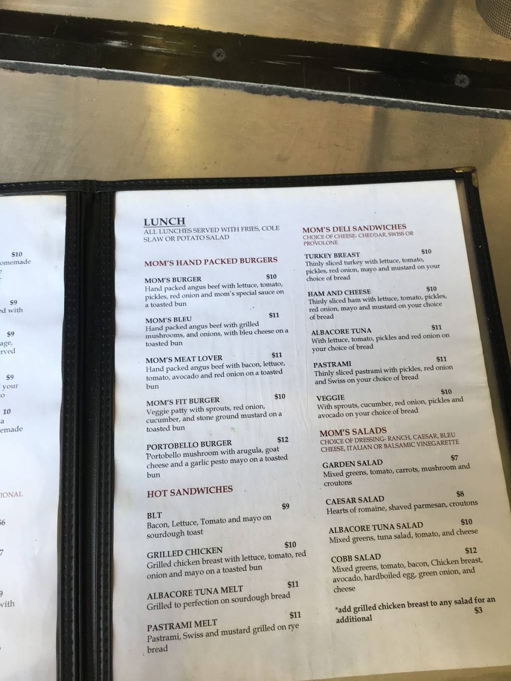 Moms Beach House Cafe | restaurant | 5839 Appian Way (E., E Sorrento Dr, Long Beach, CA 90803, USA | 5624776820 OR +1 562-477-6820