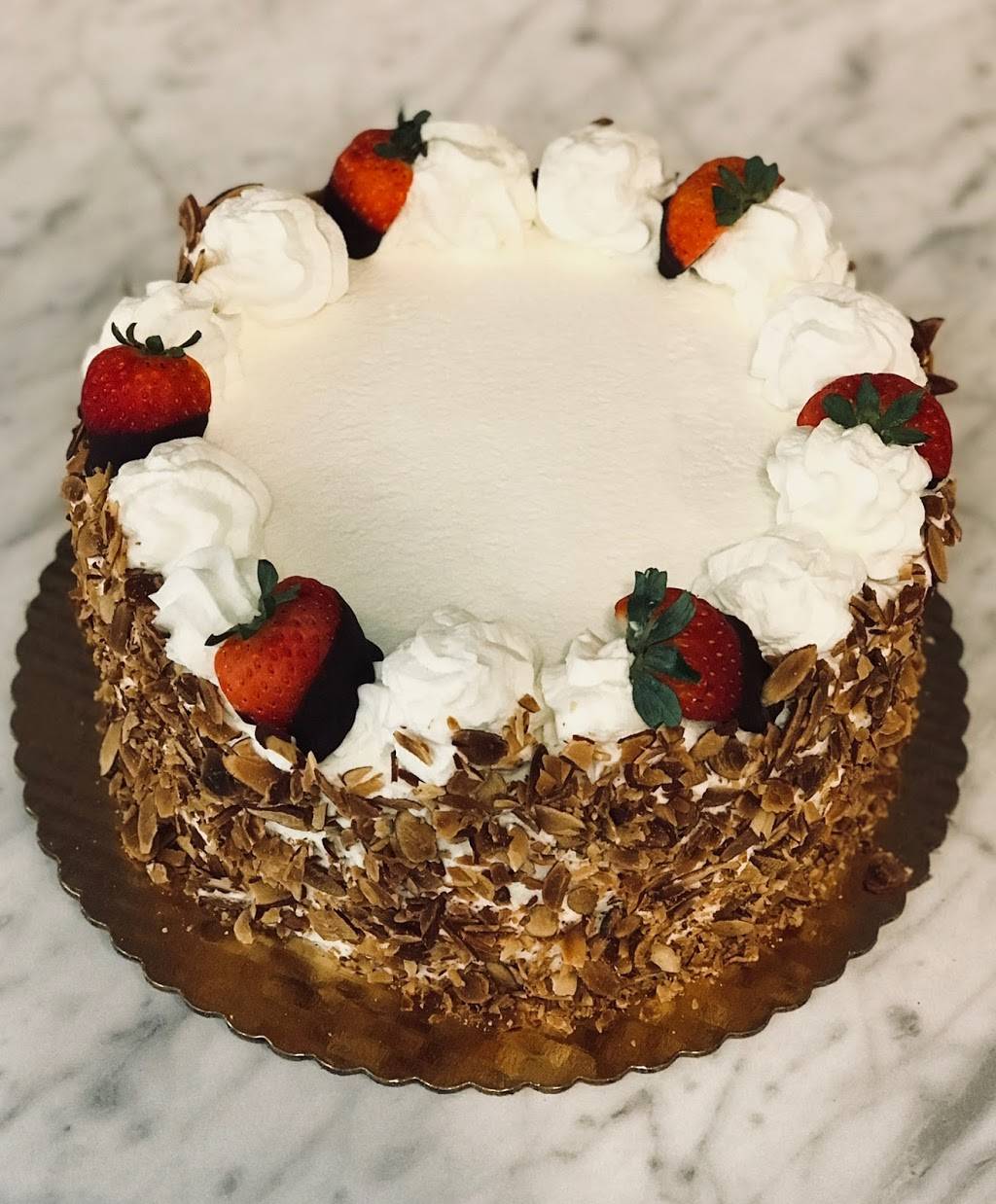 Lillys Cafe & French Bakery | bakery | 71 Arlington St, Watertown, MA 02742, USA | 6179262312 OR +1 617-926-2312