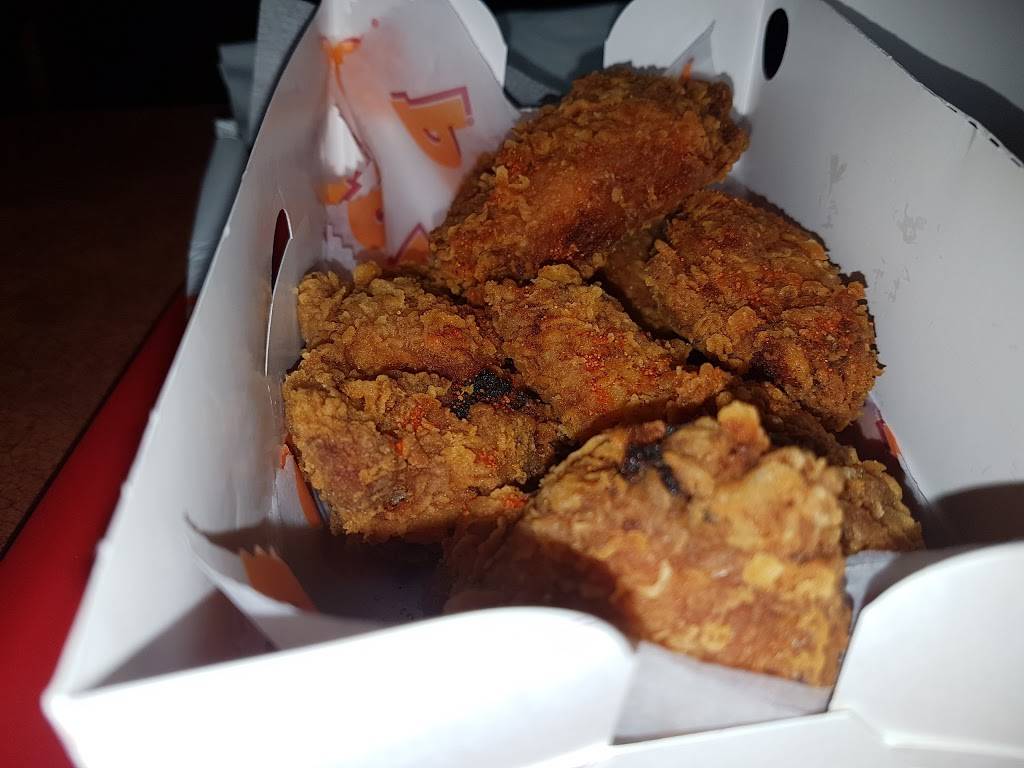 Popeyes | restaurant | 771 Queenston Rd, Hamilton, ON L8G 1A1, Canada | 9055940293 OR +1 905-594-0293