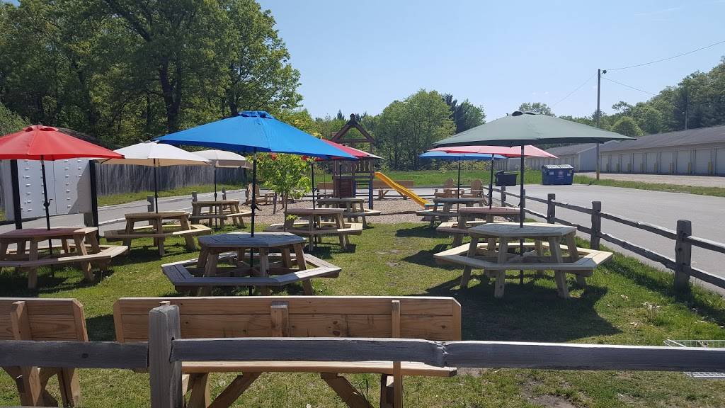 Coney Land | meal takeaway | 1960 Whitehall Rd, Muskegon, MI 49445, USA | 2317448030 OR +1 231-744-8030