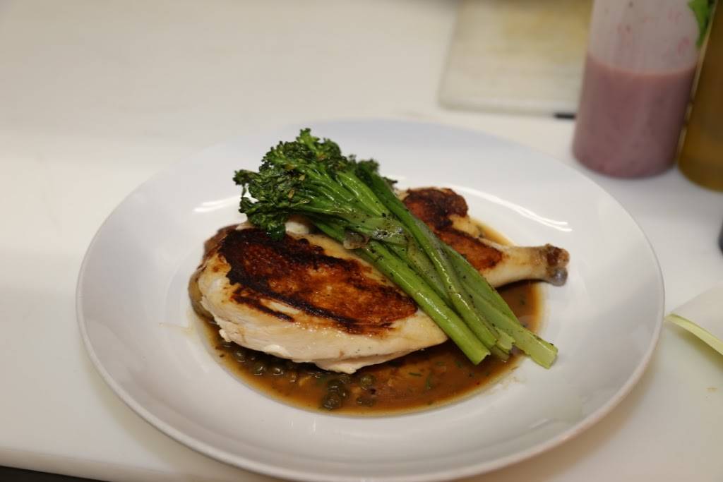 Meadowlands Kitchen and Bar | restaurant | 12700 Meiss Rd, Sloughhouse, CA 95683, USA | 9165251575 OR +1 916-525-1575