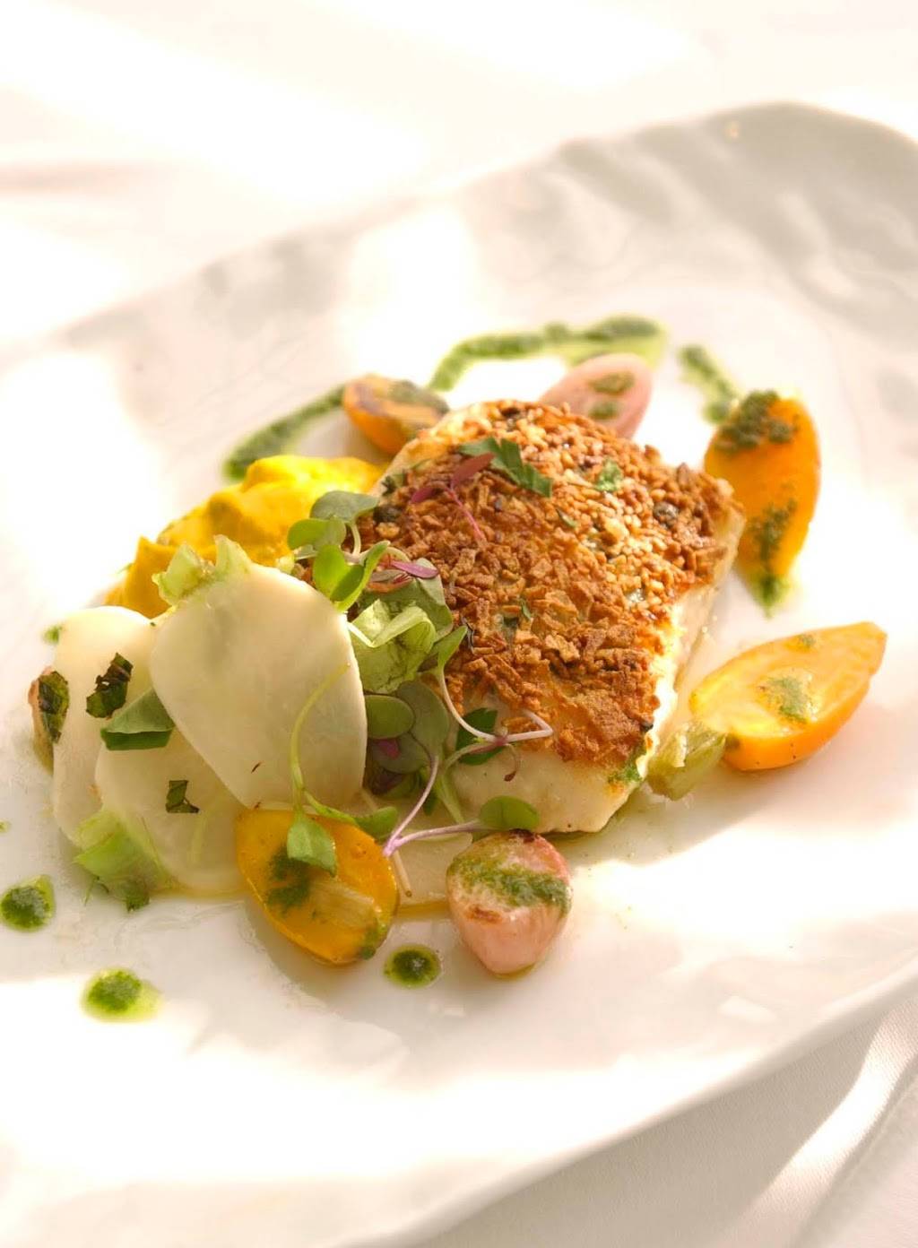 Restaurant Serenade | restaurant | 6 Roosevelt Ave, Chatham, NJ 07928, USA | 9737010303 OR +1 973-701-0303