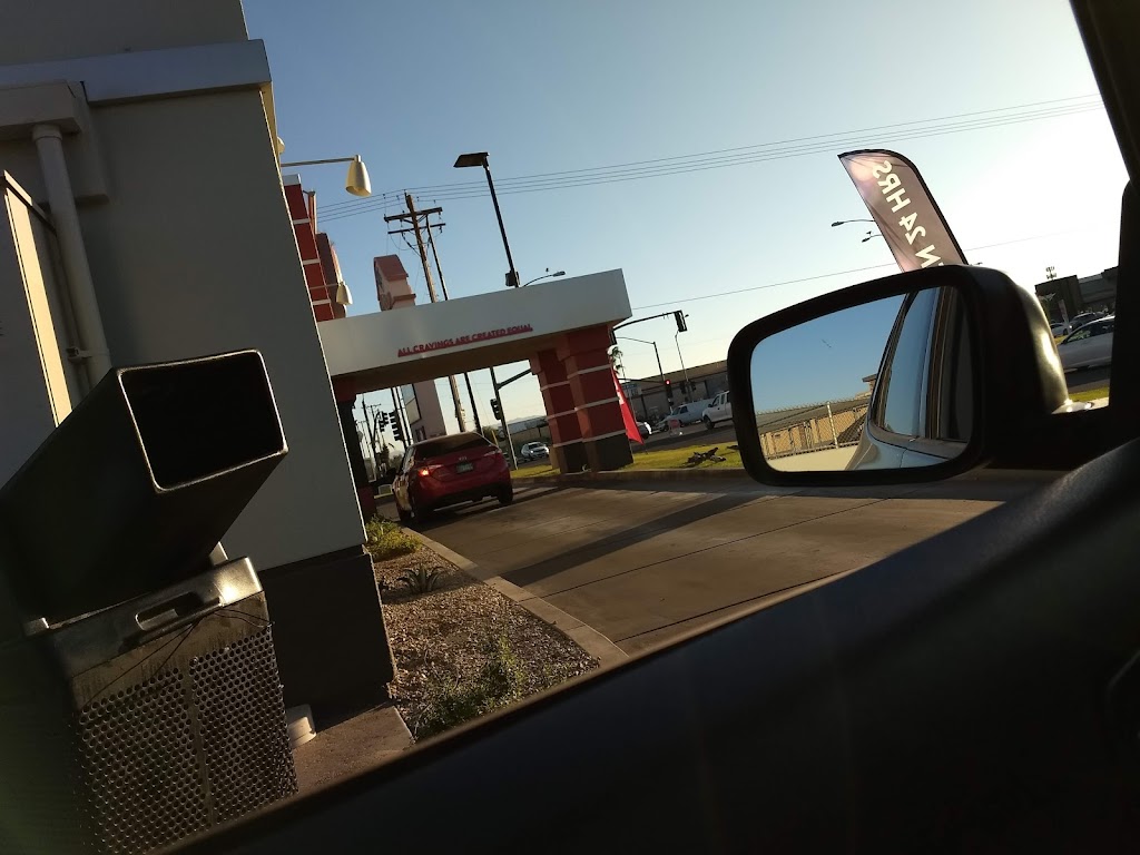 Jack in the Box | restaurant | 203 E Cole Rd, Calexico, CA 92231, USA | 7603570087 OR +1 760-357-0087