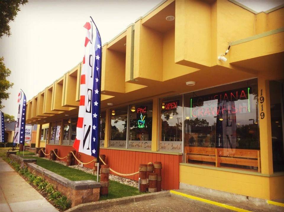 Bucket O Crawfish | restaurant | 1919 Webster St, Alameda, CA 94501, USA | 5102638578 OR +1 510-263-8578