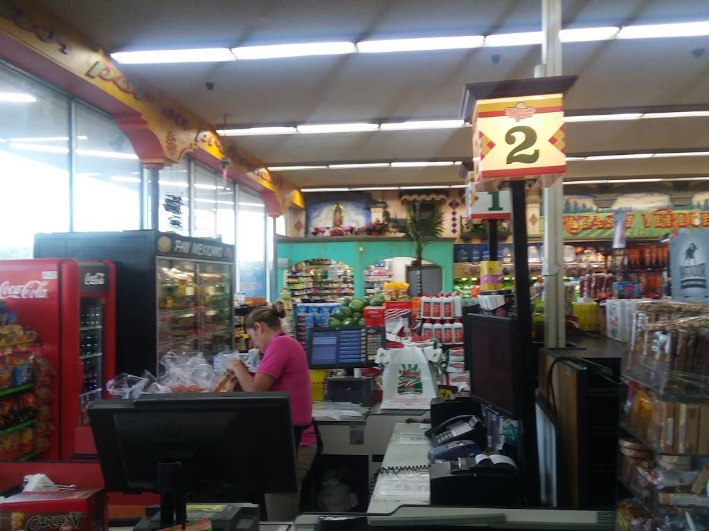 El Mercado Super | restaurant | 4707 E Belmont Ave, Fresno, CA 93702, USA | 5594520135 OR +1 559-452-0135