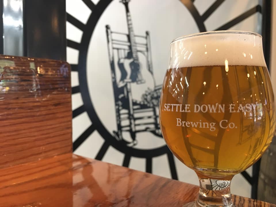 Settle Down Easy Brewing Co. | restaurant | 2822 Fallfax Dr, Falls Church, VA 22042, USA | 7035732011 OR +1 703-573-2011