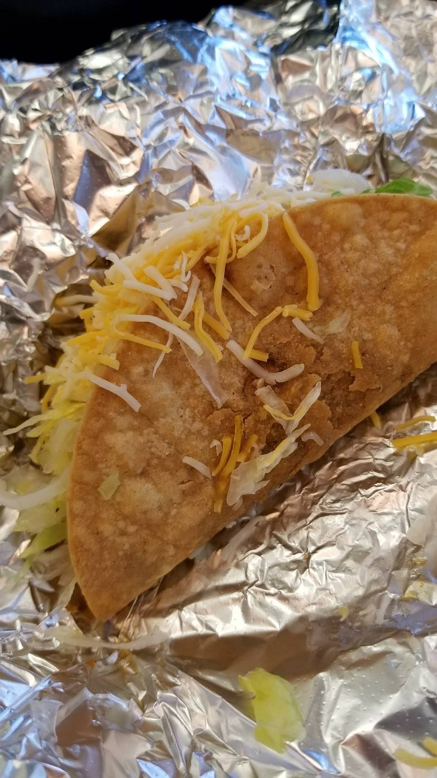 Carls Jr./Green Burrito | restaurant | 8271 Warner Ave, Huntington Beach, CA 92647, USA | 7148481206 OR +1 714-848-1206