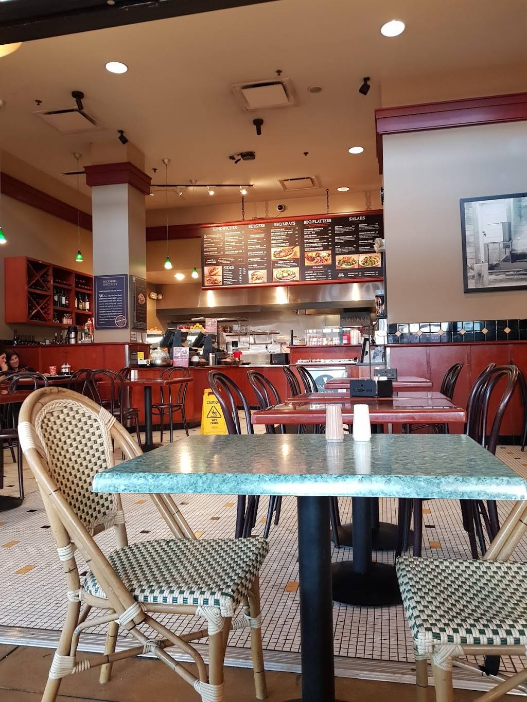 Buckhorn Grill | restaurant | 5614 Bay St #238, Emeryville, CA 94608, USA | 5106542996 OR +1 510-654-2996