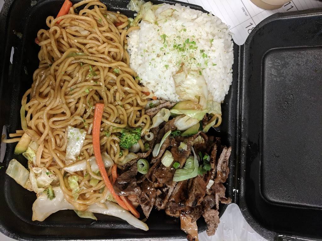 Yogis Grill | restaurant | 3121 W Peoria Ave #105, Phoenix, AZ 85029, USA | 6232427071 OR +1 623-242-7071