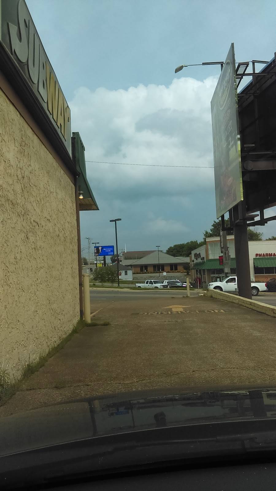 Subway | meal takeaway | 990 East Harrison St, Batesville, AR 72501, USA | 8707937766 OR +1 870-793-7766