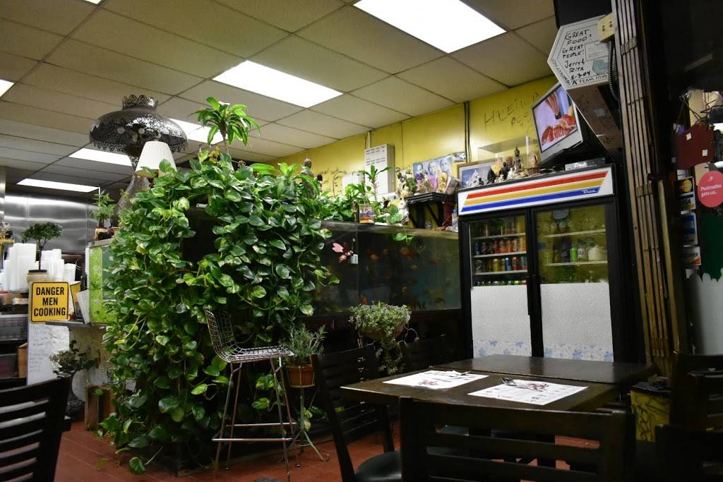 Poom Thai Cuisine | restaurant | 1321, 2204 Lincoln Blvd A, Santa Monica, CA 90405, USA | 3104522150 OR +1 310-452-2150