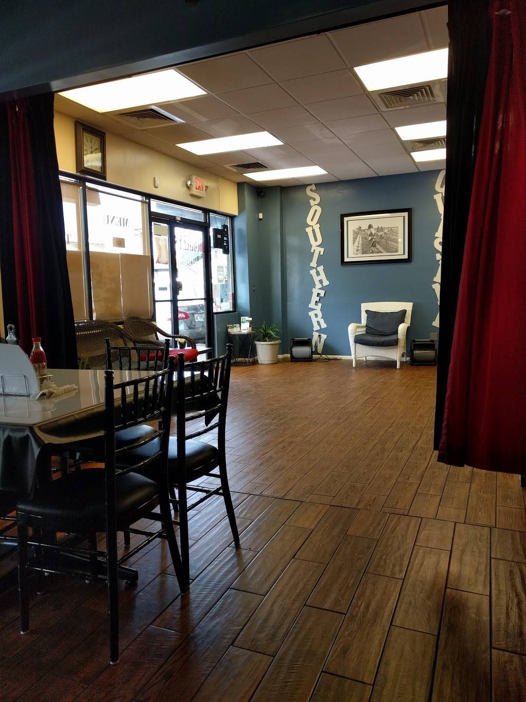 Hughleys Southern Cuisine | restaurant | 99-080 Kauhale St, Aiea, HI 96701, USA | 8083804200 OR +1 808-380-4200