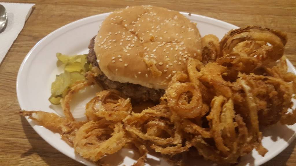 Russells Triangle Cafe | restaurant | 19911 MO-21, Caledonia, MO 63631, USA | 5737791239 OR +1 573-779-1239