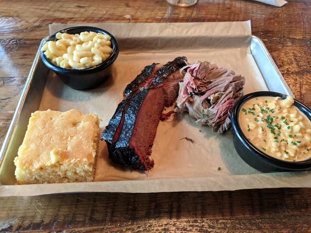 Smoked Kitchen & Tap | restaurant | 2025 Library Ave, Crozet, VA 22932, USA | 4342054881 OR +1 434-205-4881