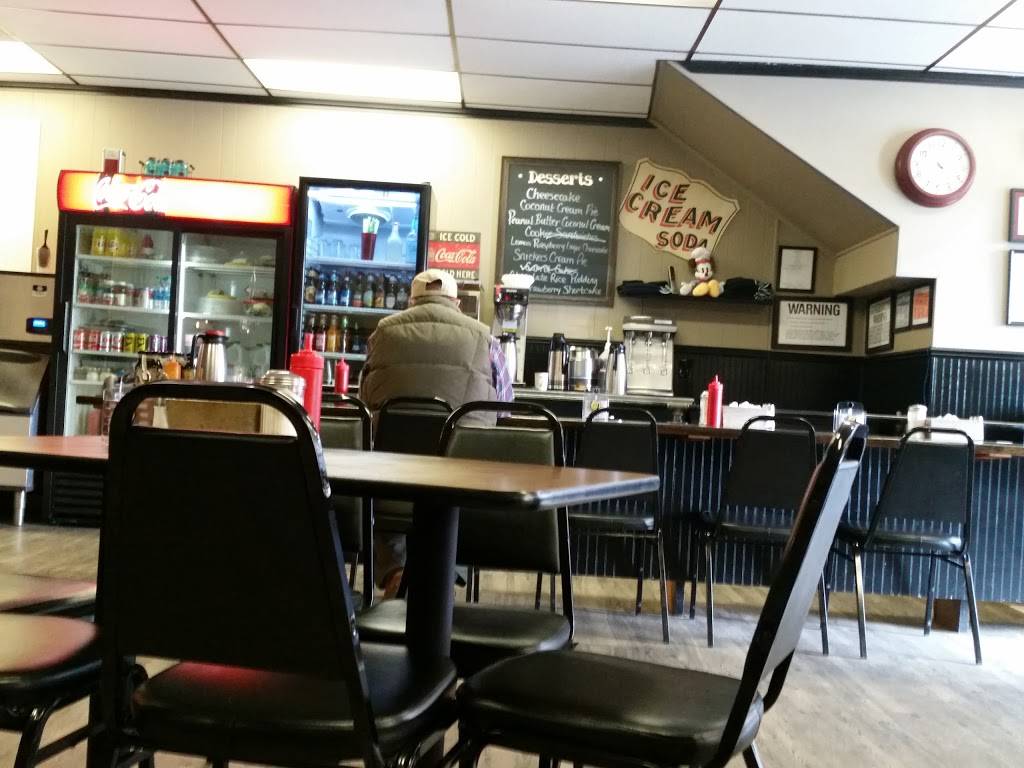 Grams Diner | restaurant | 13 Main St, Adams, NY 13605, USA | 3152324881 OR +1 315-232-4881