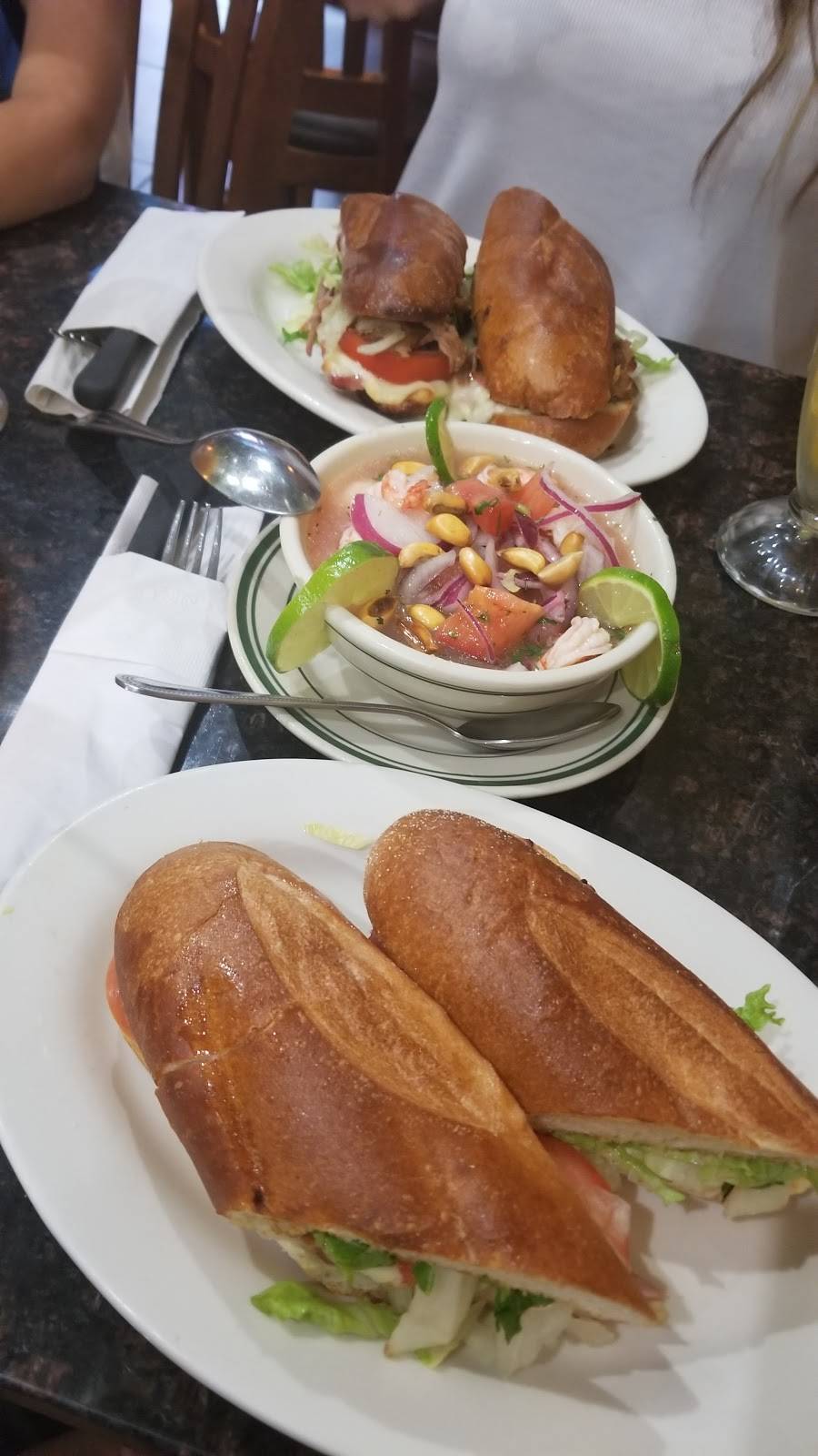 Sandros Latin Food | restaurant | 2703 23rd Ave, Astoria, NY 11105, USA | 7186062323 OR +1 718-606-2323