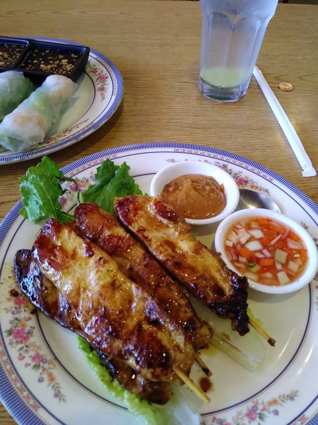 Sam Cafe | restaurant | 235 W 12th St a, Merced, CA 95341, USA | 2093835350 OR +1 209-383-5350