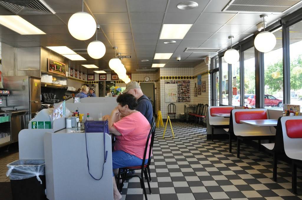 Waffle House | meal takeaway | 603 67th St Cir E, Bradenton, FL 34208, USA | 9417476634 OR +1 941-747-6634