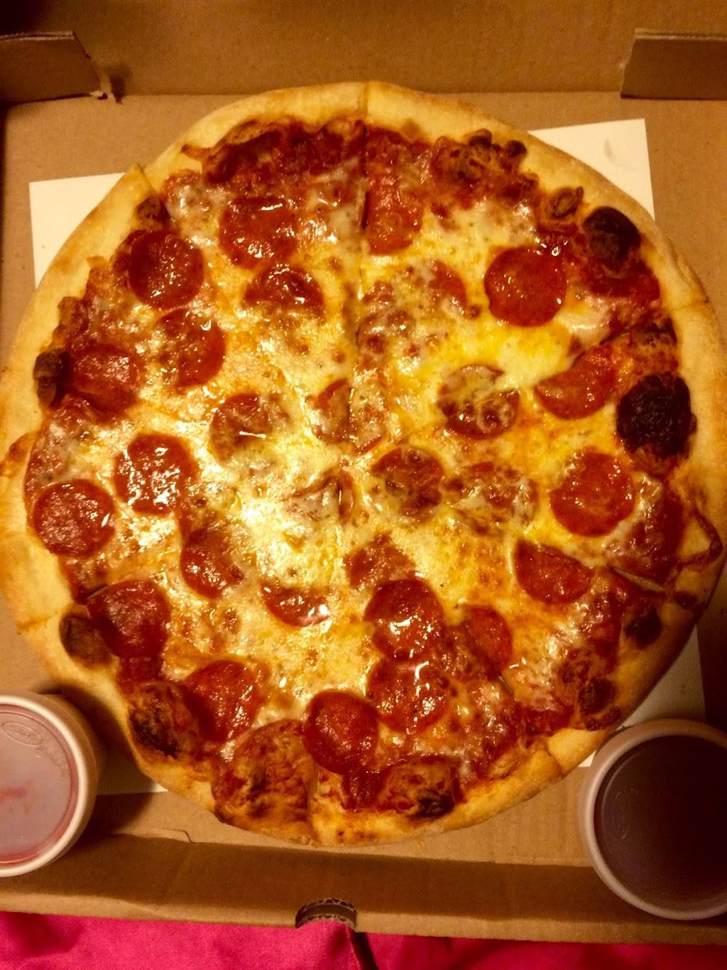 Saras Pizza | restaurant | 3114 Chicago Dr, Hudsonville, MI 49426, USA | 6166690800 OR +1 616-669-0800