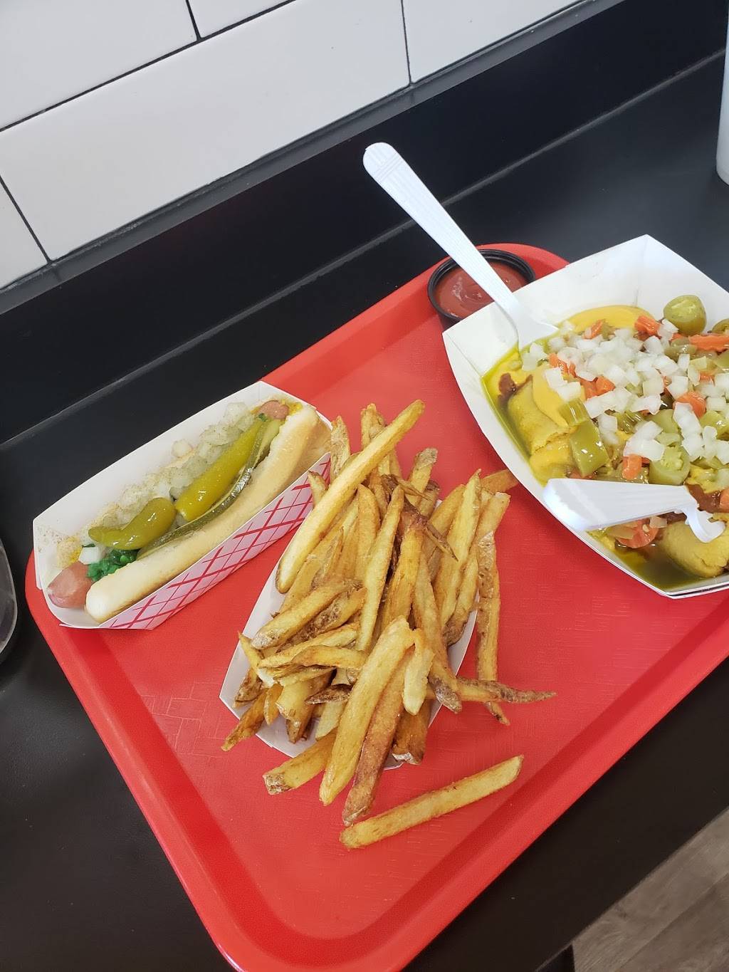 Chicago Hot Dogs | restaurant | 3960 Northlake Blvd, Palm Beach Gardens, FL 33403, USA | 5614699505 OR +1 561-469-9505
