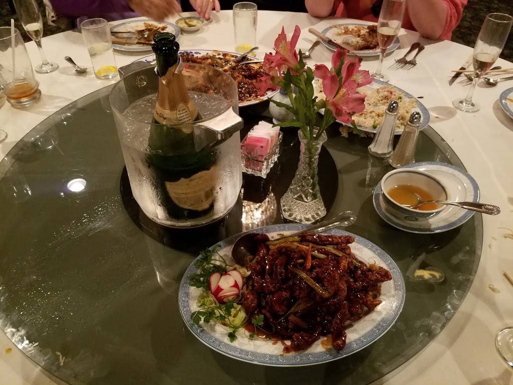 Yen Yen Chinese Restaurant | restaurant | 2 N Atlantic Ave, Cocoa Beach, FL 32931, USA | 3217839512 OR +1 321-783-9512