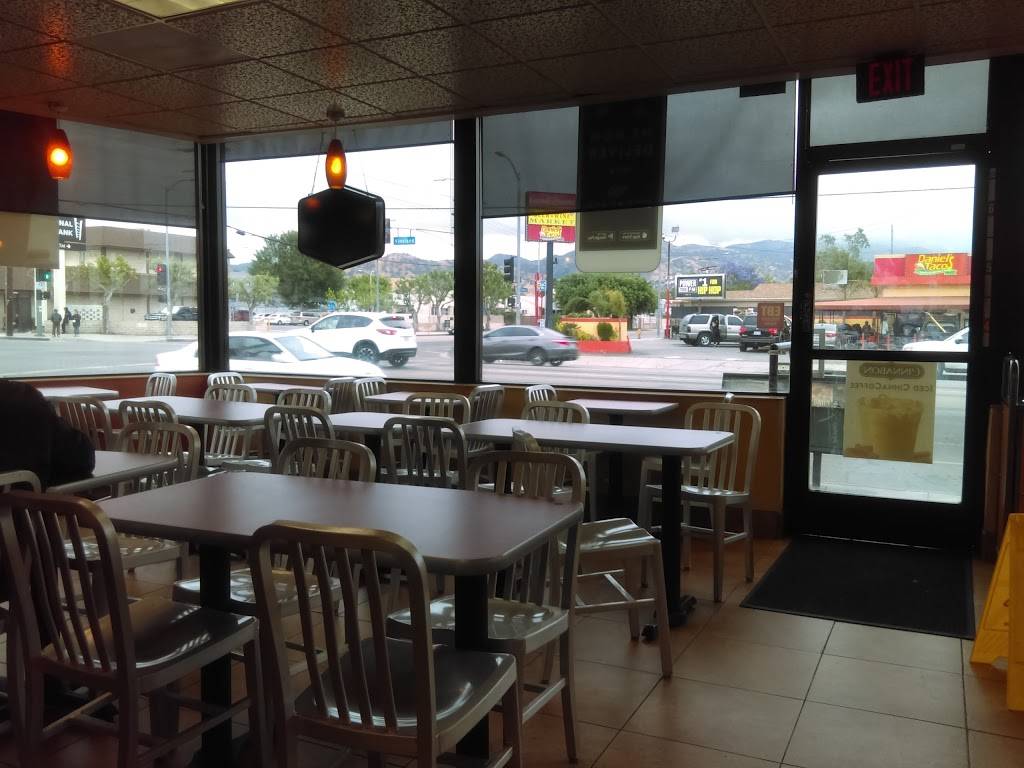 Jack in the Box | restaurant | 7955 Vineland Ave, Sun Valley, CA 91352, USA | 8187640359 OR +1 818-764-0359