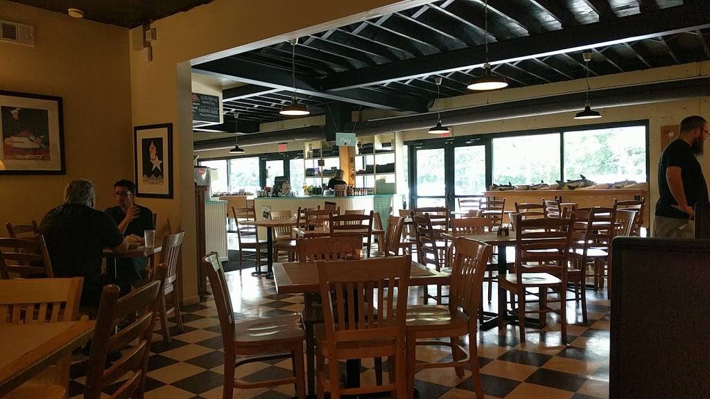 The Glass Onion | restaurant | 1219 Savannah Hwy, Charleston, SC 29407, USA | 8432251717 OR +1 843-225-1717